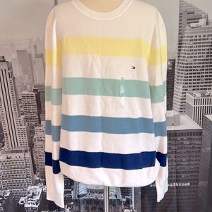 NWT Tommy Hilfiger light weight sweater